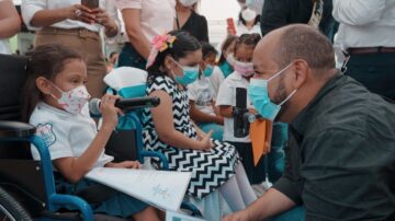 Lanzan programa de alimentación infantil para beneficiar a más de 44 mil niños y niñas