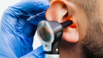 Cómo afecta la audición a la salud del cerebro