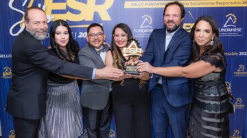 Por su compromiso con el desarrollo y crecimiento sostenible de Honduras, Cementos Argos recibe por cuarto año consecutivo el Sello de Fundahrse