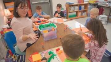 Educadores hondureños podrán aplicar  para enseñar en los Estados Unidos