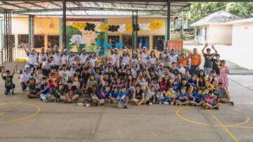 CMI celebran la temporada navideña con actividades solidarias para niños y adultos mayores.