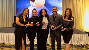 AVON presenta su renovada línea de fragancias Far Away:  celebrando la diversidad de la mujer moderna