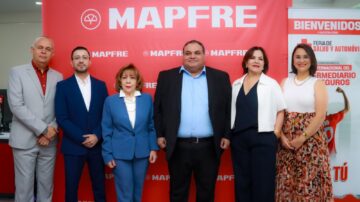 Intermediarios de Seguros celebra su día con actividades de bienestar y servicios de automóviles gracias a  Mapfre Honduras