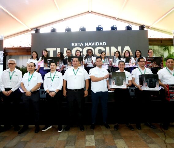 Supermercados La Colonia lanza su nueva promoción “viste de lujo tu cocina” con la exclusiva colección de Percutti Black Edition