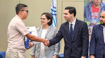 Honduras clausura exitosamente el modelo asociativo de educación dual impulsado por Seduc, OEI y Funazucar