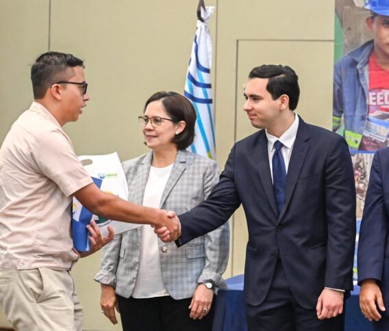 Honduras clausura exitosamente el modelo asociativo de educación dual impulsado por Seduc, OEI y Funazucar