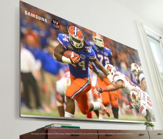Entra a la gran final del fútbol americano con la IA de tu TV:  escucha la multitud, siente la emoción, vive cada jugada