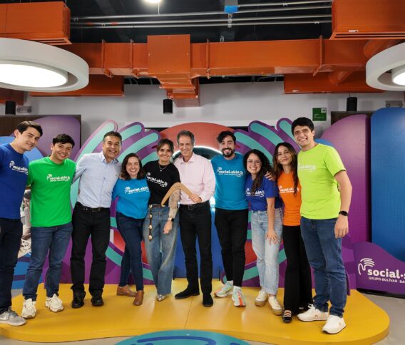 Si usted es emprendedor, tiene un proyecto innovador con impacto social o ambiental y necesita acompañamiento y capital para hacerlo realidad: Davivienda le está buscando.