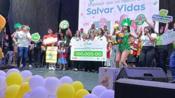 Supermercados La Colonia donó L100,000 a la “Mega Colecta 2026” en apoyo a la Fundación Hondureña para el Niño con Cáncer