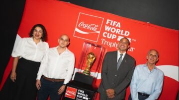 Más de 2,000 aficionados al fútbol vivieron la emoción inolvidable del tour del trofeo de la copa mundial de la FIFA™, presentado por Coca-Cola en San Pedro Sula