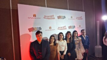 Davivienda premia su pasión con la campaña de tarjetas: Eso que siente se llama fútbol