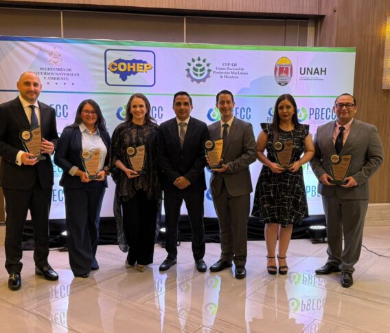 Cargill Honduras recibe el Premio Bandera Ecológica y completa diez años de reconocimiento continuo
