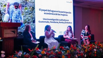 World Vision Honduras presenta el primer estudio nacional sobre cómo los  viajes de agua afectan la participación económica de las mujeres