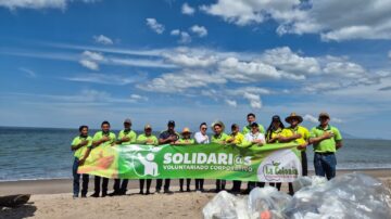 Voluntariado corporativo de La Colonia promueve la conservación de la playa El Edén