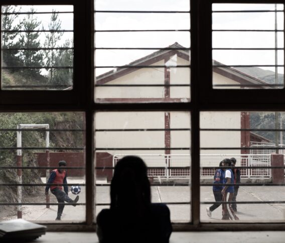 En el tiempo que duran tres partidos de fútbol, al menos una niña es víctima de un delito sexual en Honduras.  Es momento de que «Cambiemos el Juego»