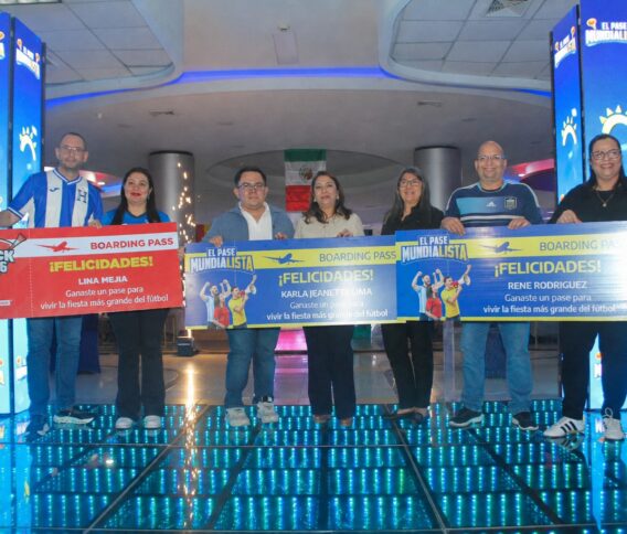 La Curacao, Opticas La Curacao y Radioshack están listos para ganar y hacer vivir la pasión del fútbol a miles de familias
