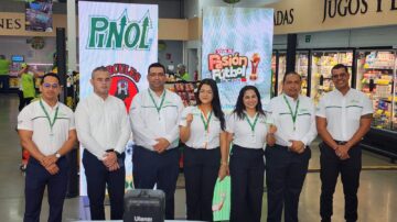 Supermercados La Colonia premia a dos afortunados clientes con viaje a México para vivir la pasión del fútbol