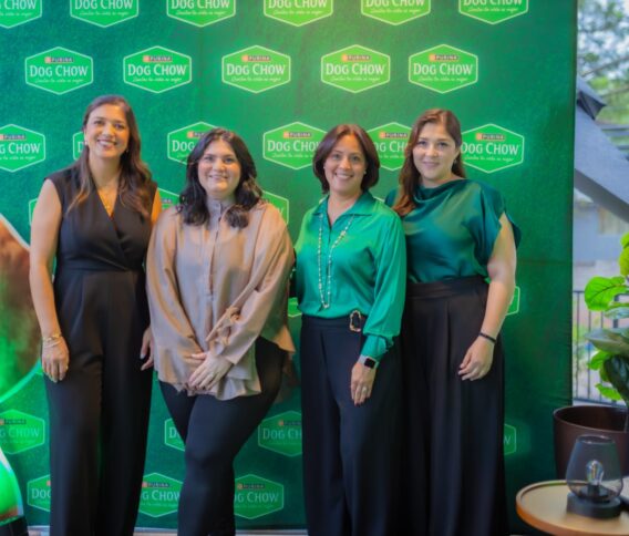 DOG CHOW celebra 100 años de trayectoria con nuevas combinaciones de proteínas que llenan su plato de sabor