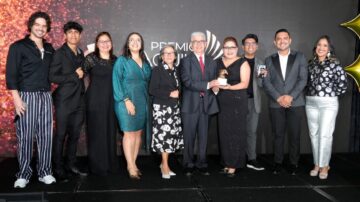 Stereo Luz 103.7 FM es reconocida como Mejor Emisora en el Dial de Latinoamérica en Premio Águila 2026